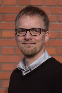 Portrait photo of Sebastian Schürmann